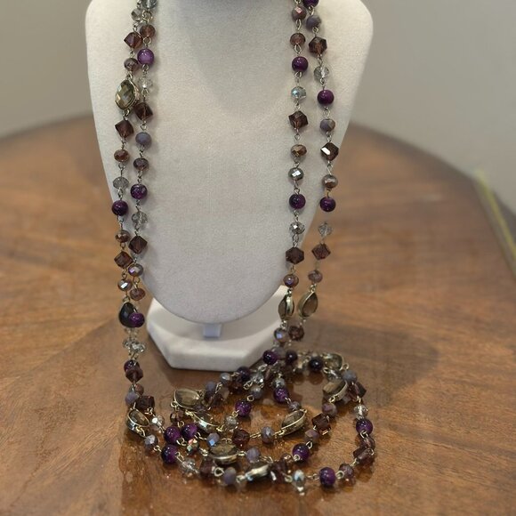 Long, multi-colored beaded fashion necklace - Picture 2 of 7